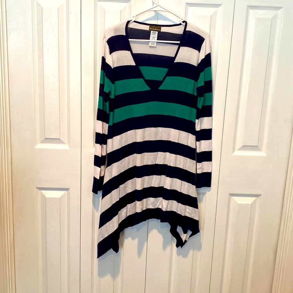 Tommy Bahama long sleeve sweater, medium
